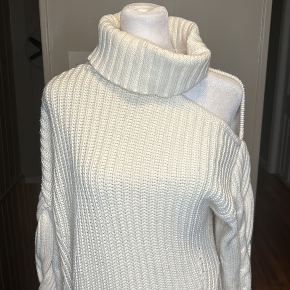 Jonathan Simkhai Aubrey Traveling Cable Knit Sweater One Shoulder Size Small - Picture 6 of 13